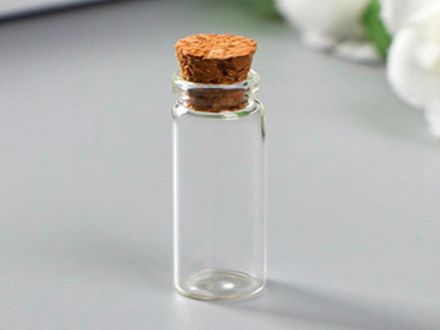 Бутыль №2  размер: 1см*4 см