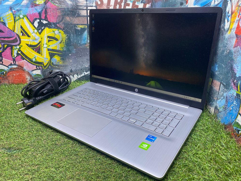 Ноутбук HP i5-11/16Gb/MX 350 2Gb/FHD/17-CN0049UR 491N1EA/Windows 10