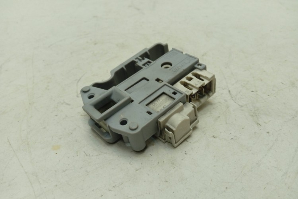 NWSB5851 кт148 Блокировка люка для стиральной машины Indesit NWSB5851 б/у