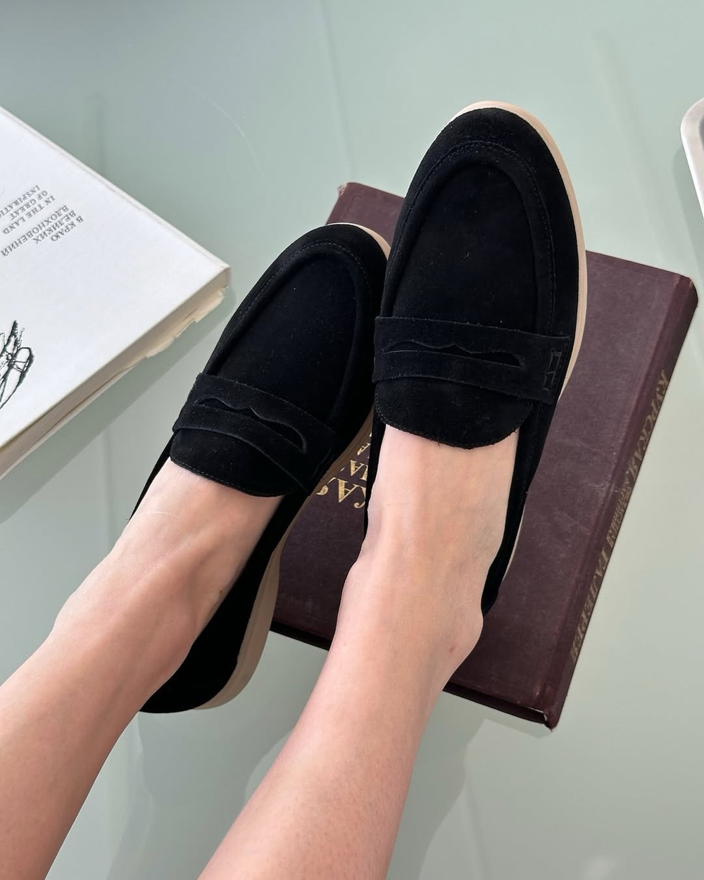 Лоферы из натуральной замши