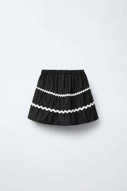 ZARA ЮБКА-ШОРТЫ ИЗ ПОПЛИНА С ВОЛНИСТЫМИ ДЕТАЛЯМИ, ЧЕРНЫЙ