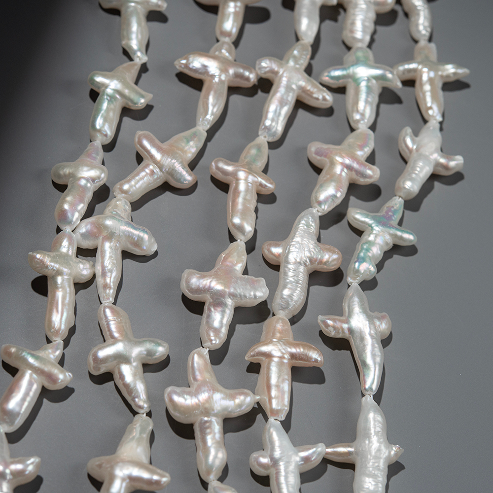 Жемчуг культивированный барочный "Крест", белый, 25-32*20-25мм