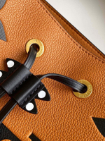 Louis Vuitton NeoNoe MM