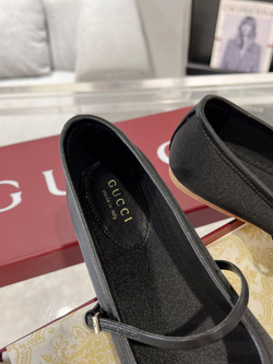 Gucci Flats (6 colors)