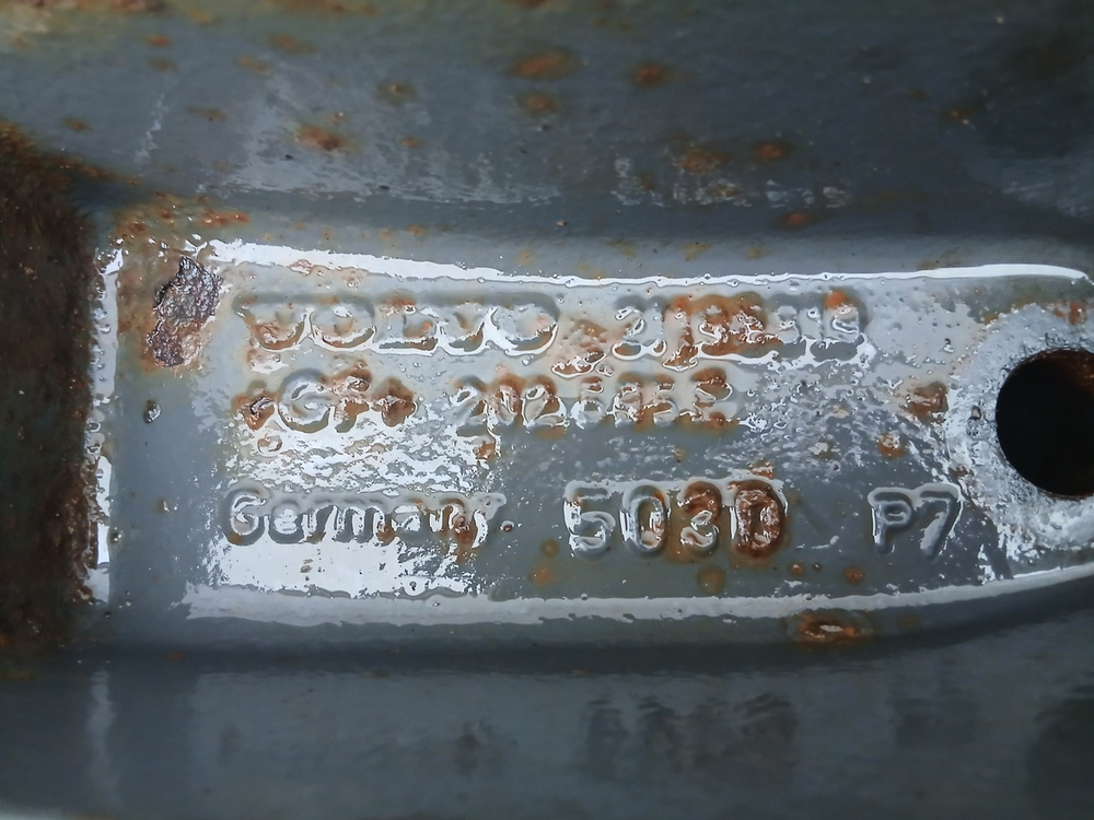 Кронштейн пневморессоры задний левый