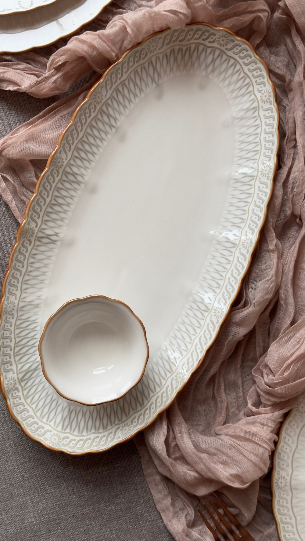 БЛЮДО овальное 14" 360х180х35мм "Corone Cinzano"