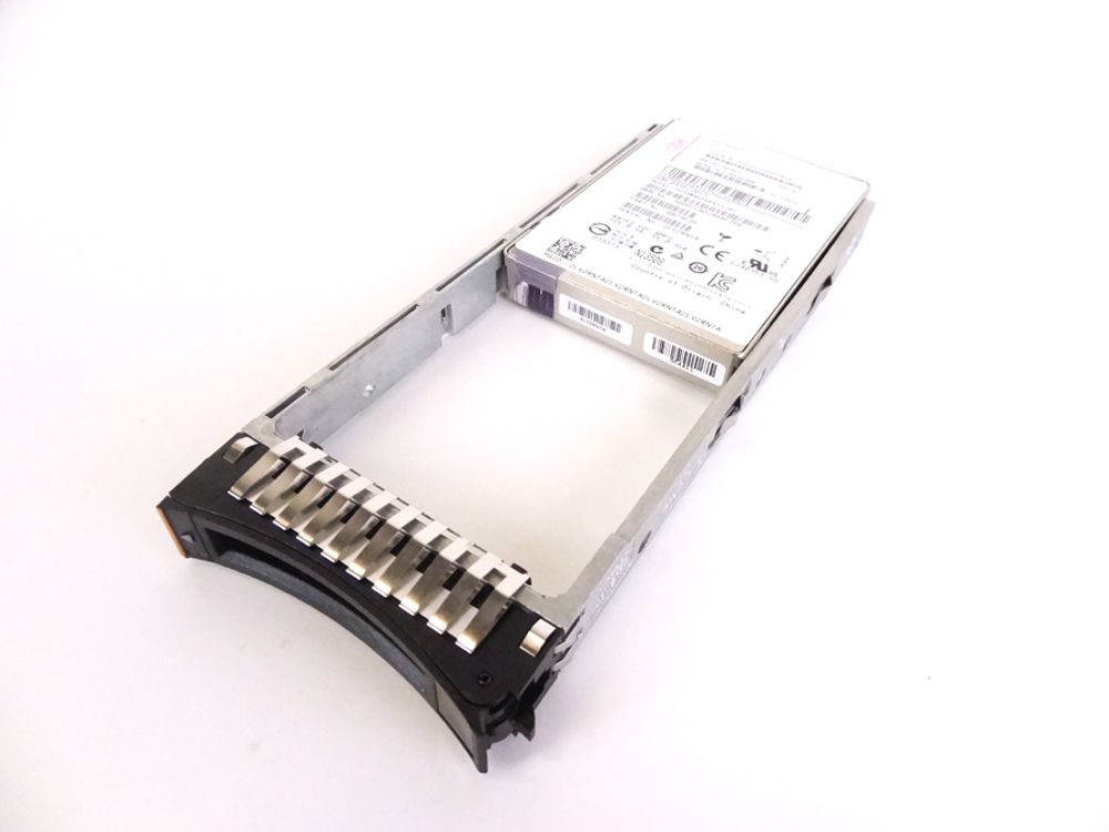 Жесткий диск IBM SSD 2,5" 387GB SAS SFF-2 w/eMLC 00E8673