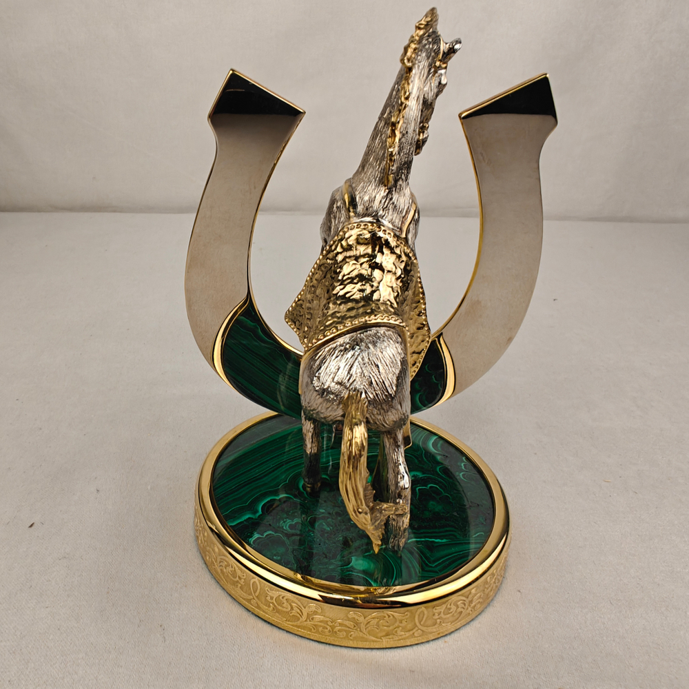 Сувенирный конь с подковой "На удачу" (Златоуст) с малахитом