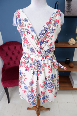 Платье с цветочным принтом 44 размер