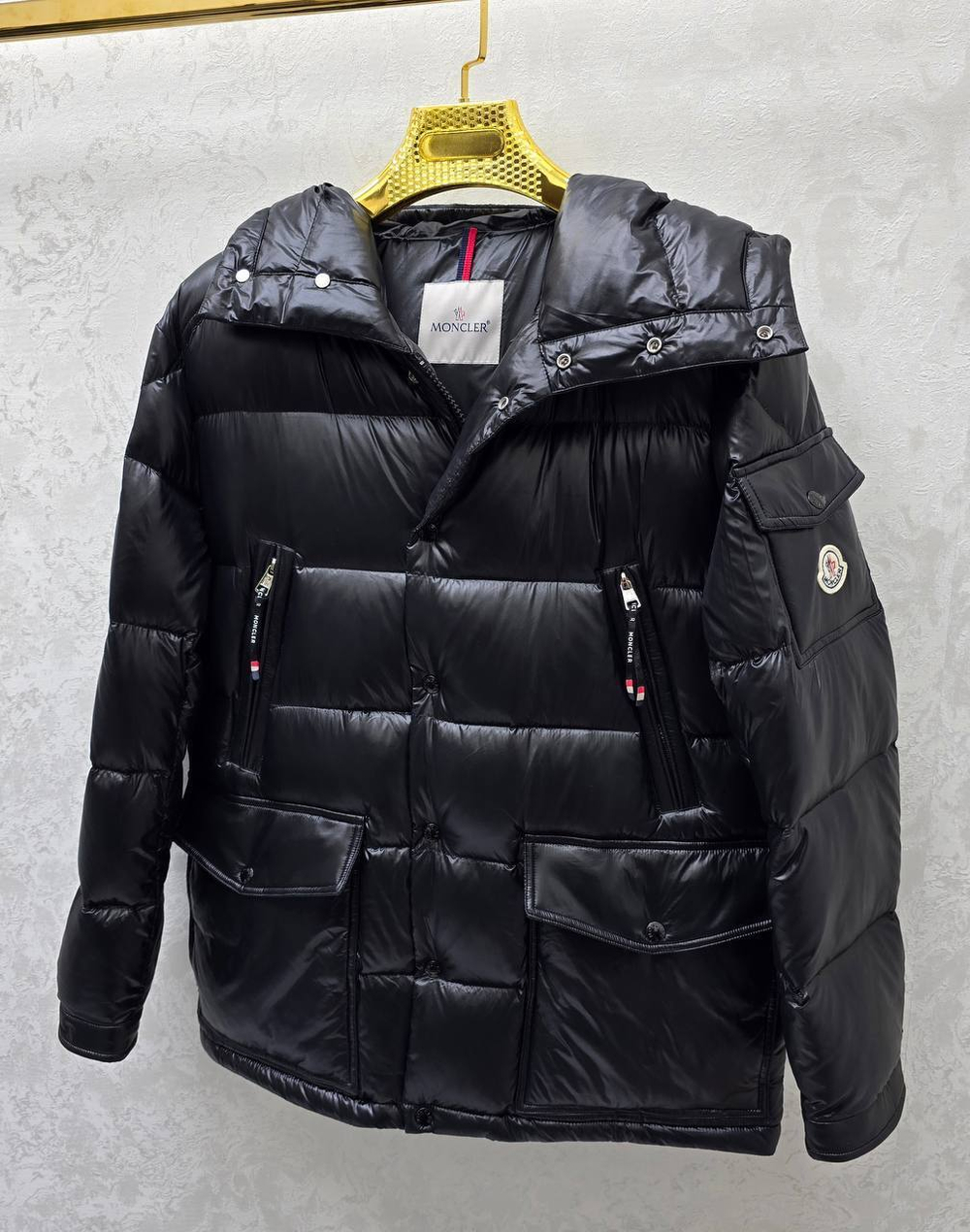 Пуховик Moncler