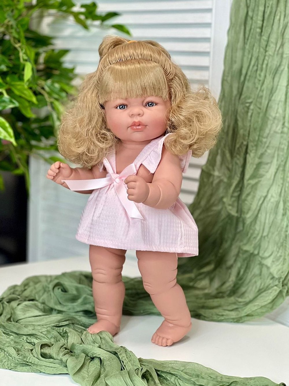 Кукла Manolo Dolls виниловая Carabonita 47см в пакете (7285)