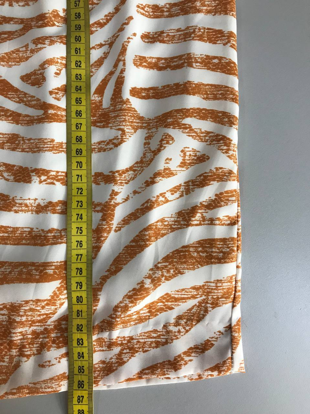 Платье H&M прямого кроя, маркировка 36, визуально 42 размер