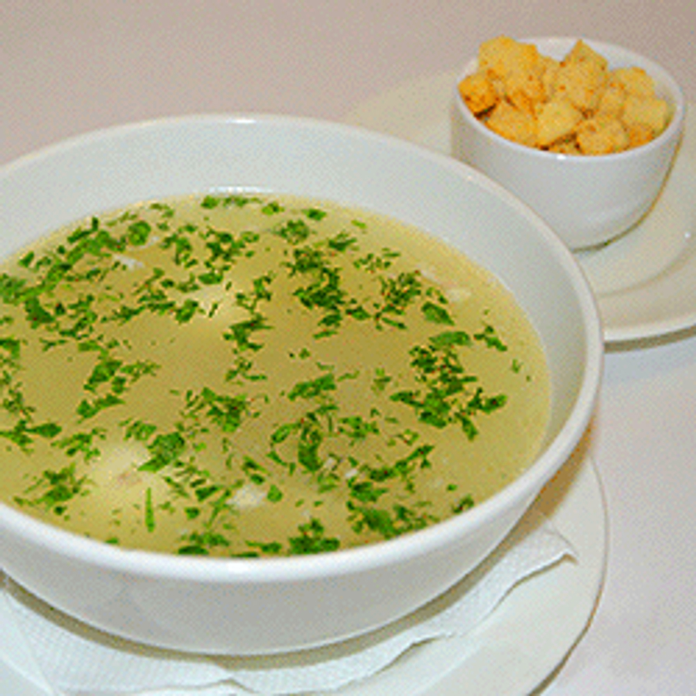 КУРИНЫЙ БУЛЬОН С ЯЙЦОМ И ЗЕЛЕНЬЮ+ пирожок с мясом