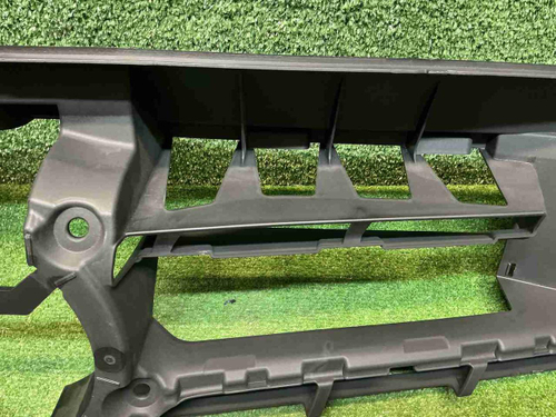 Кронштейн решетки Mercedes GLS x167 (19-24)