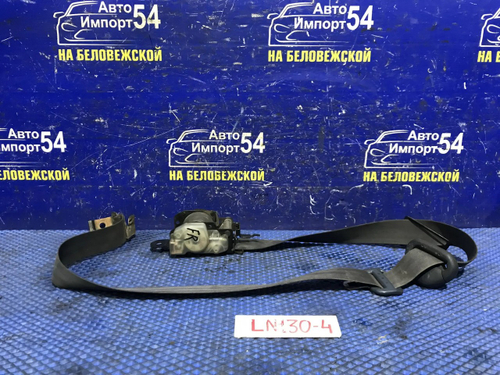 Ремень безопасности передний правый TOYOTA HILUX SURF 1992