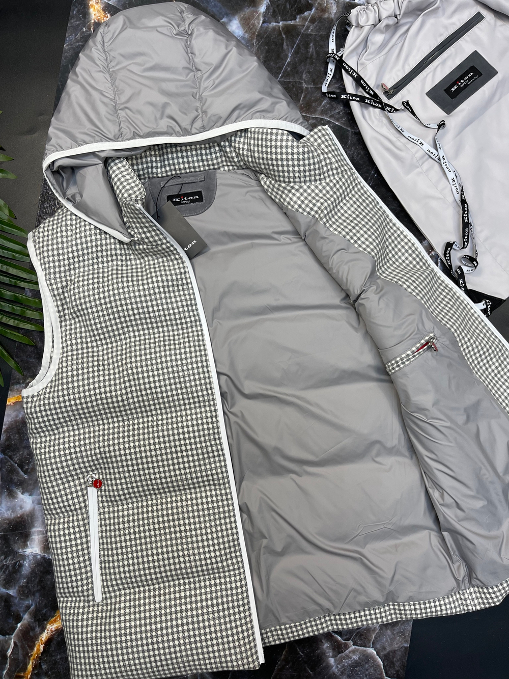 Жилет Kiton