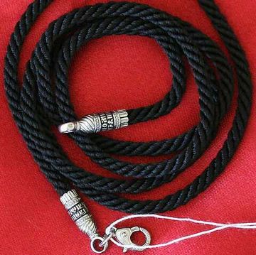 1900131 Текстильный гайтан. Толщина 3 мм. Серебряные концевики.