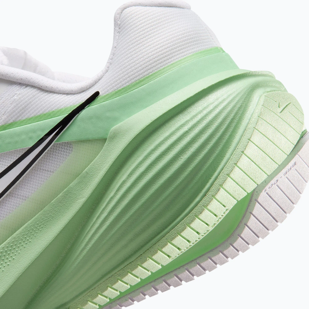 Женские Кроссовки для бега Nike Downshifter 14 white/cucumber calm/illusion green/white