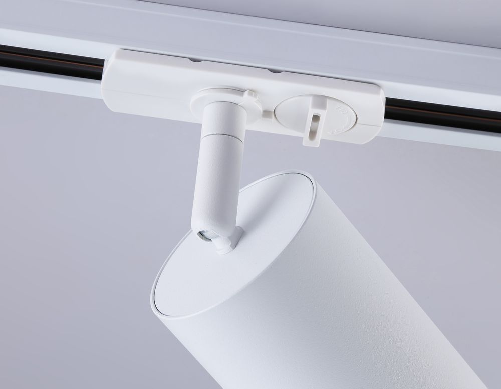 Ambrella Трековый однофазный светильник со сменной лампой Track System GL5161