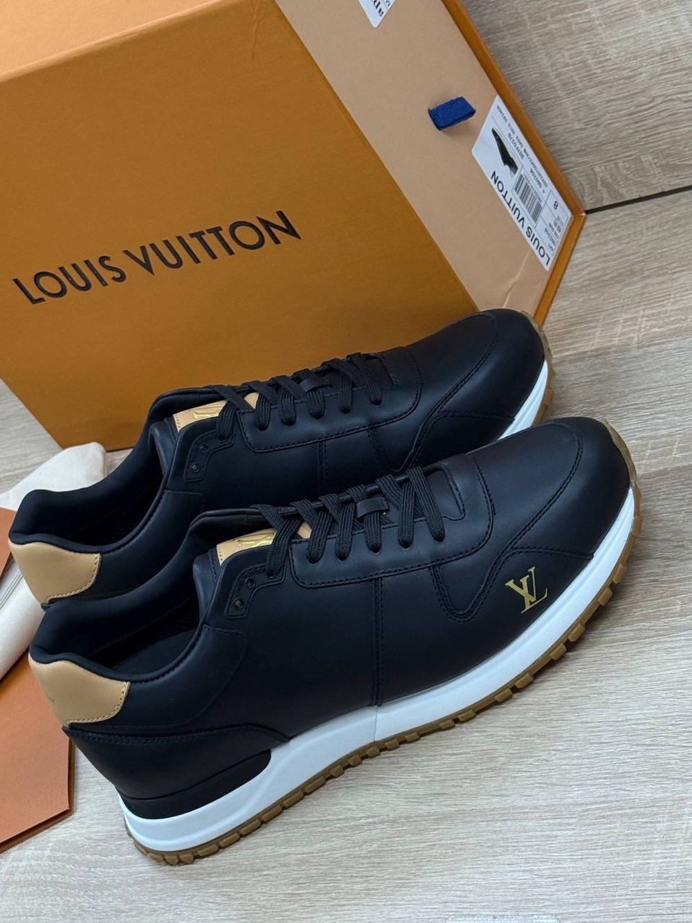 Кроссовки Louis Vuitton Run Away