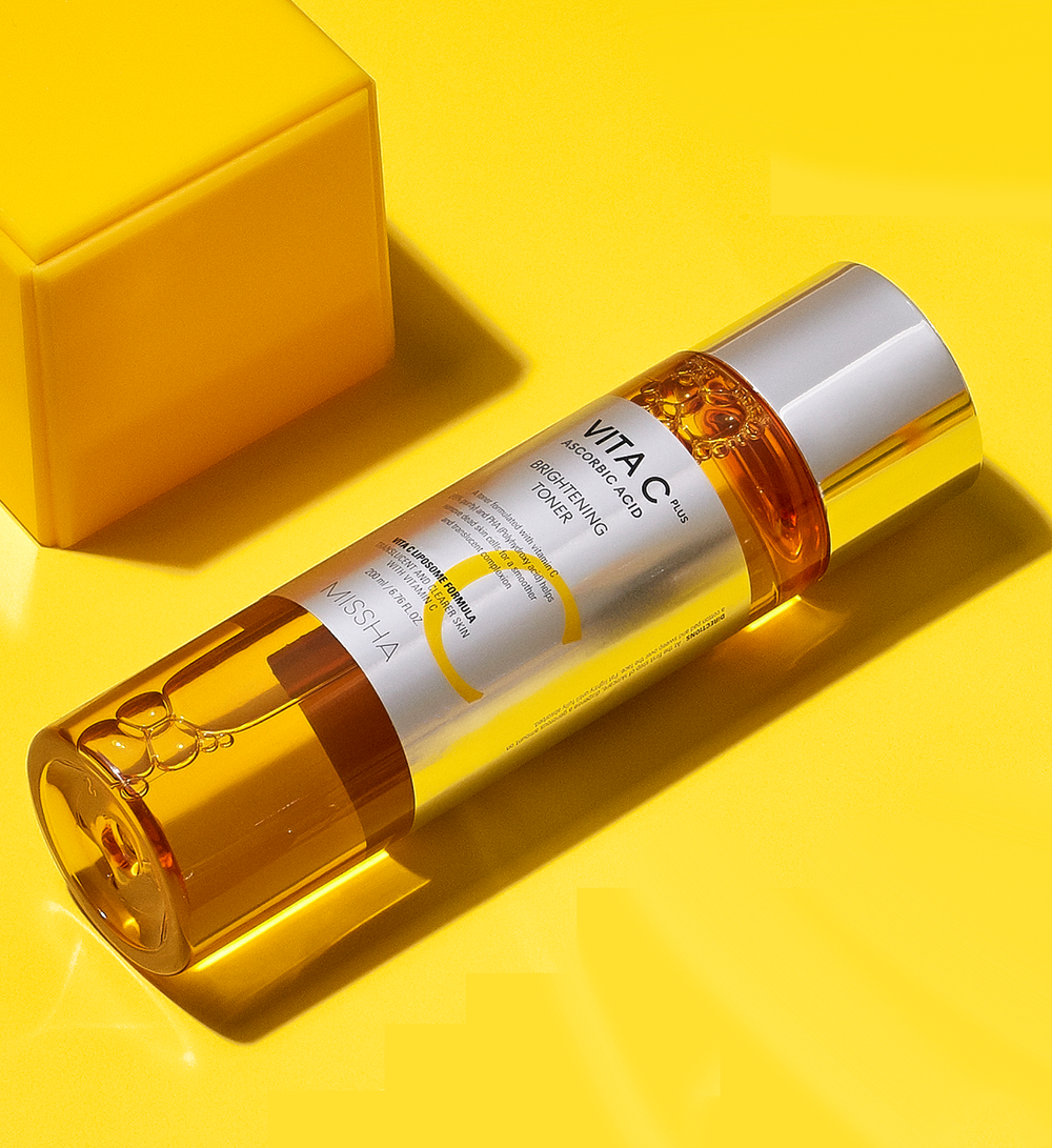 Тонер для сияния кожи Missha Vita C Plus  Brightening Toner