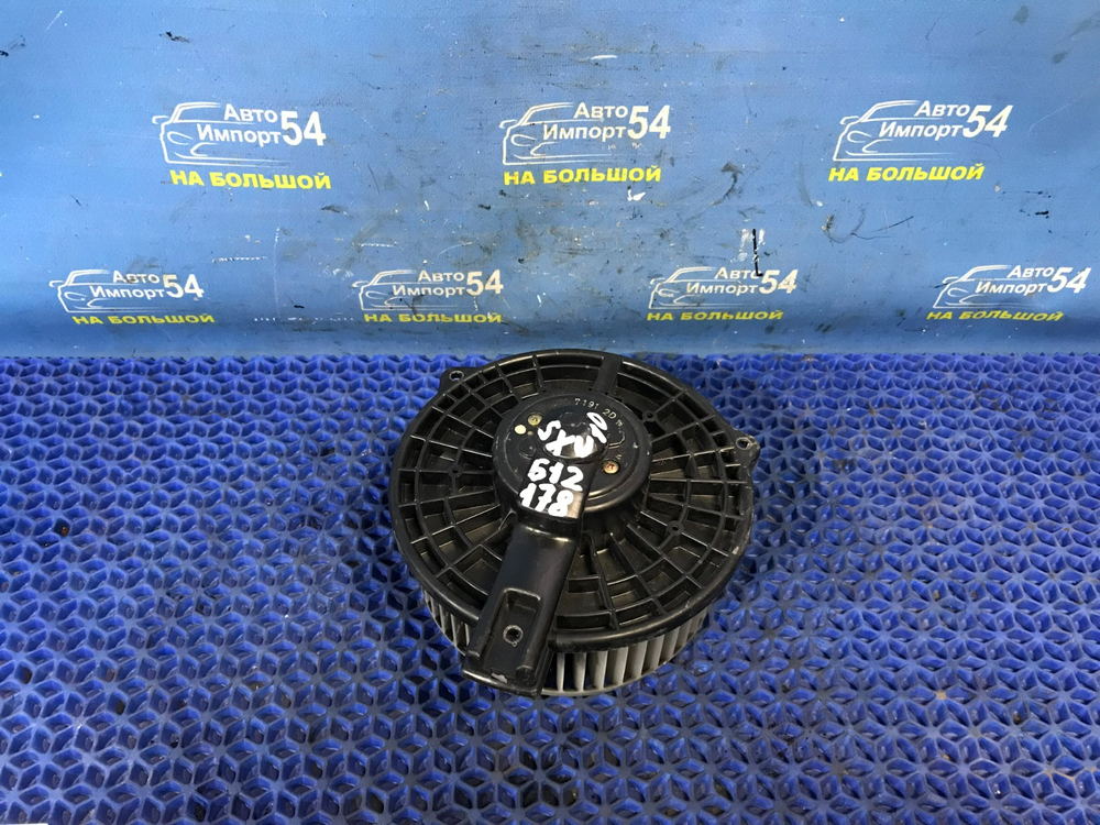 Моторчик печки TOYOTA HARRIER 1997-2003