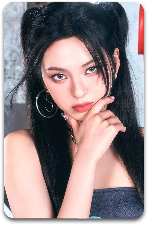 Карта #2954 / CHIQUITA (BABYMONSTER)