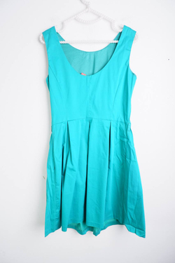 Платье Ostin приталенное, маркировка М, визуально на 46 размер