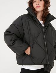 Qadın geniş ölçülü gödəkçə qara 10191065