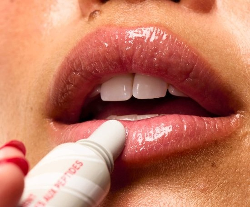 Rhode Пептидный бальзам для губ в оттенке Peppermint glaze