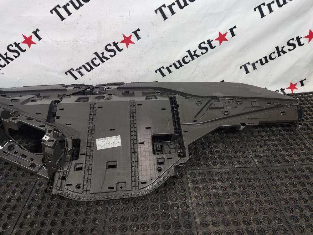 Накладка торпедо 2023г