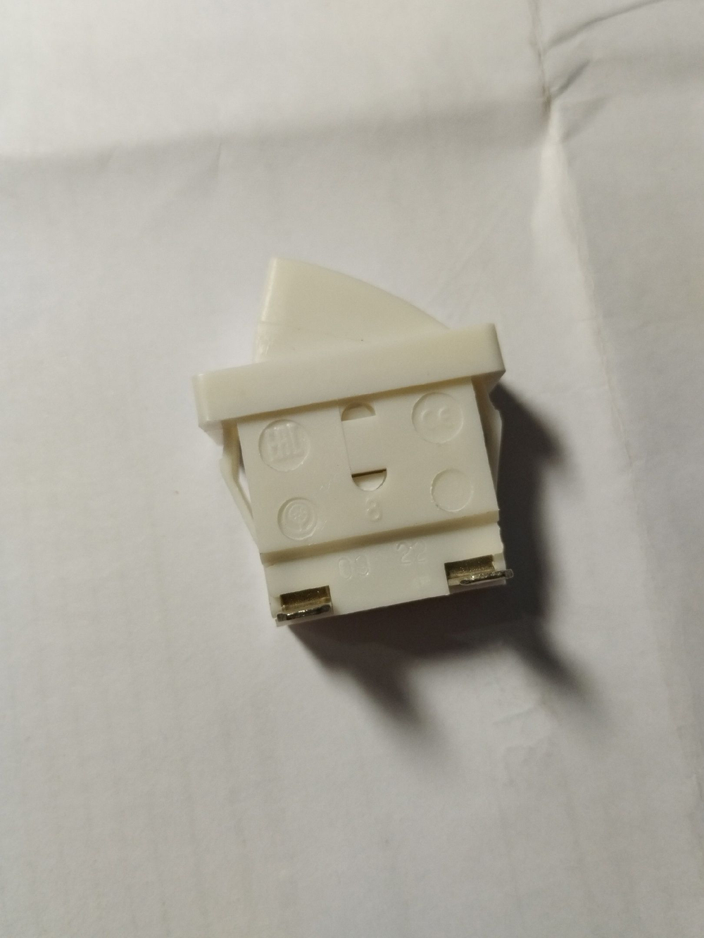 Выключатель света для холодильника самсунг DA34-10138J 2 контакта.