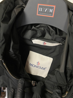 Пуховик Moncler