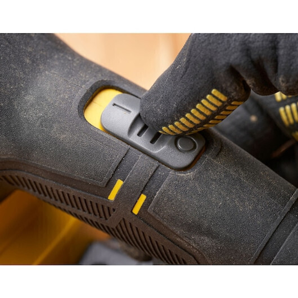 Шлифмашина Stanley Fatmax SFMEW210S-QS дельта