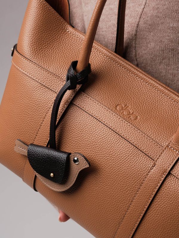 Женская кожаная сумка DBR 31229 оранжевый миндаль