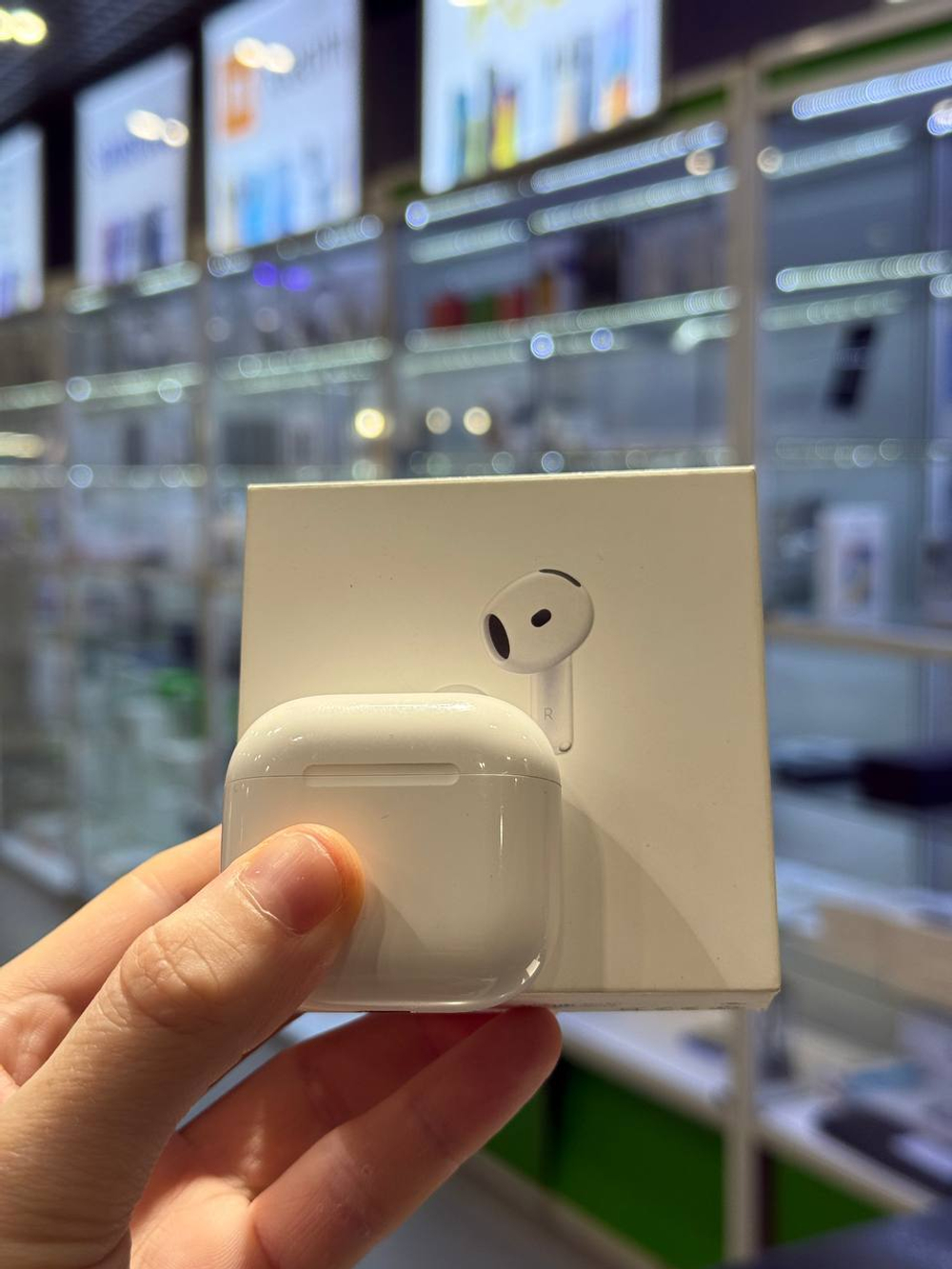 Apple AirPods (4rd generation) with Active Noise Cancellation (ANC) Б/У