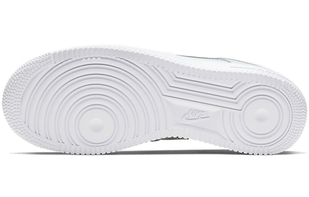 Кроссовки Nike Air Force 1 Low 07 Ess (Женская размерная сетка)