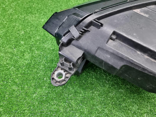 Фара правая VW Polo 6 (2020-2022) LED