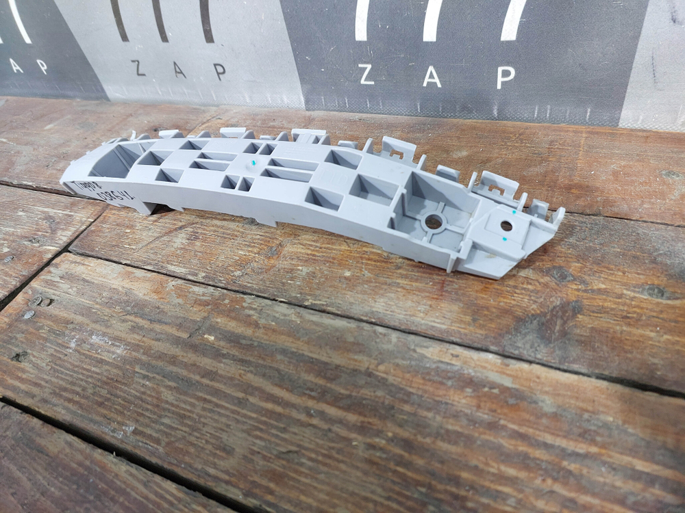 Кронштейн переднего бампера левый Chery Tiggo 8 Pro 21-нв Б/У Оригинал 602000848AA