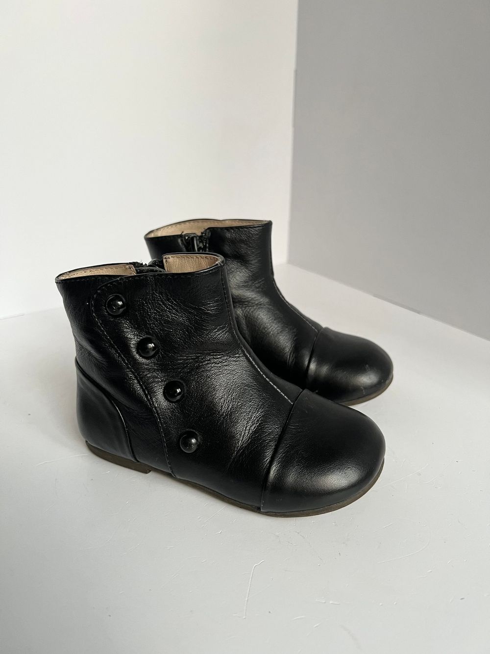 Ботинки Age of Innocence, 23