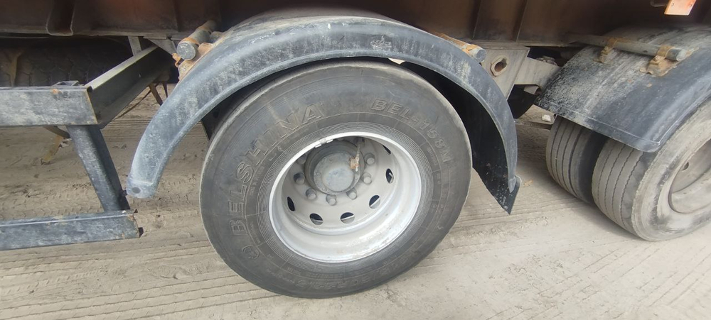 МАЗ 938660* Полуприцеп бортовой 938660-2010