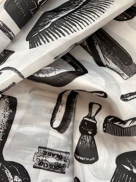 Пеньюар MASTER Professional MP-5063 BARBER STYLE на крючках 140*160 белый