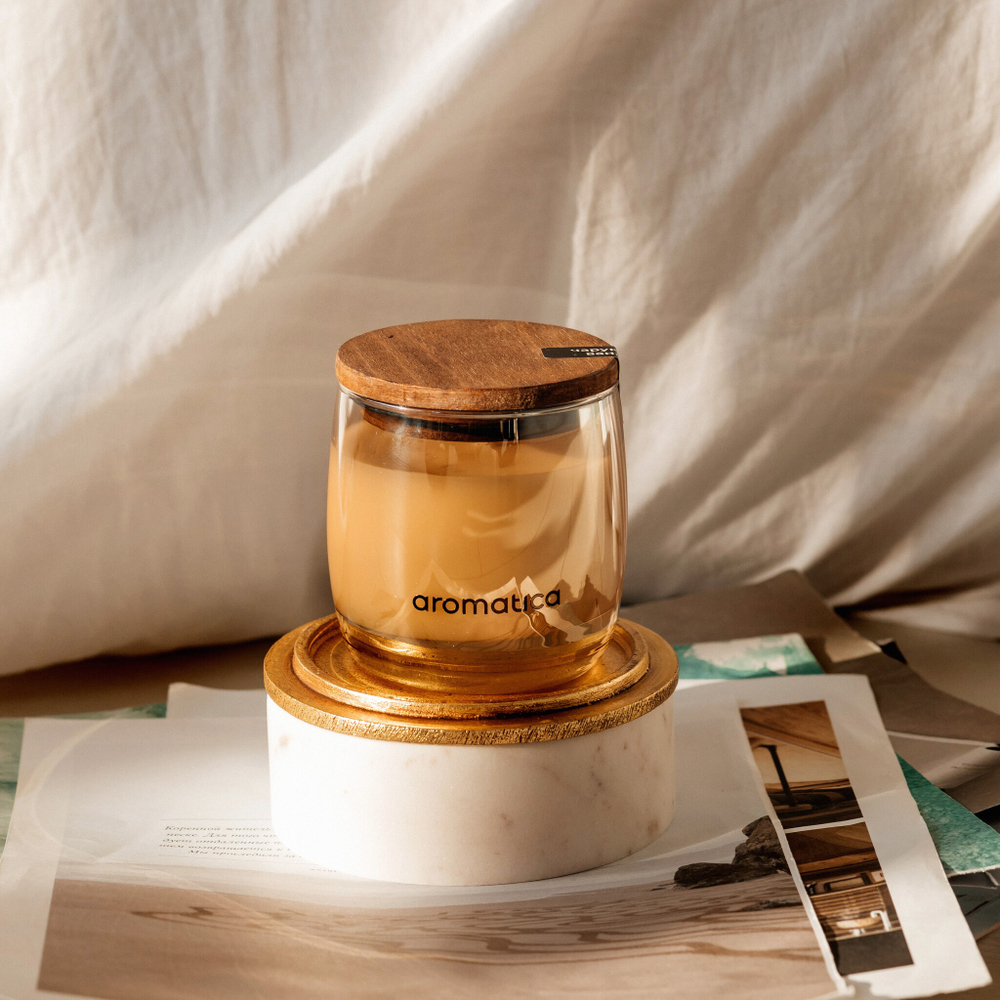 Аромасвеча AROMATICA Амбра и дубовый мох