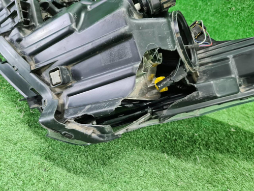 Битая Фара правая Kia Rio 4 (2020-н.в.) галоген