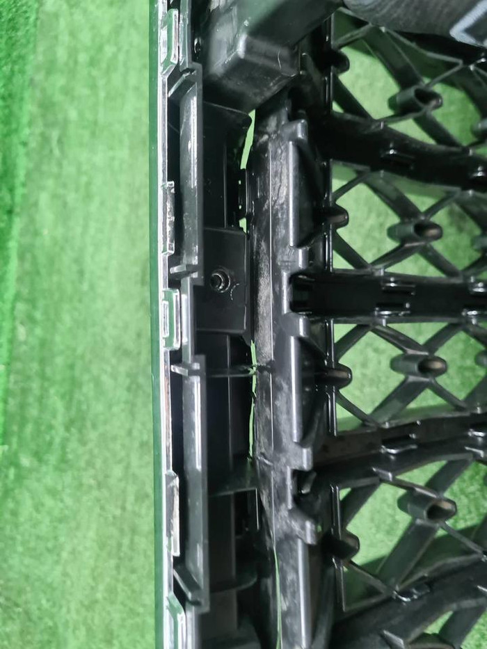 Решетка радиатора Hongqi HS5 (2019-н.в.)