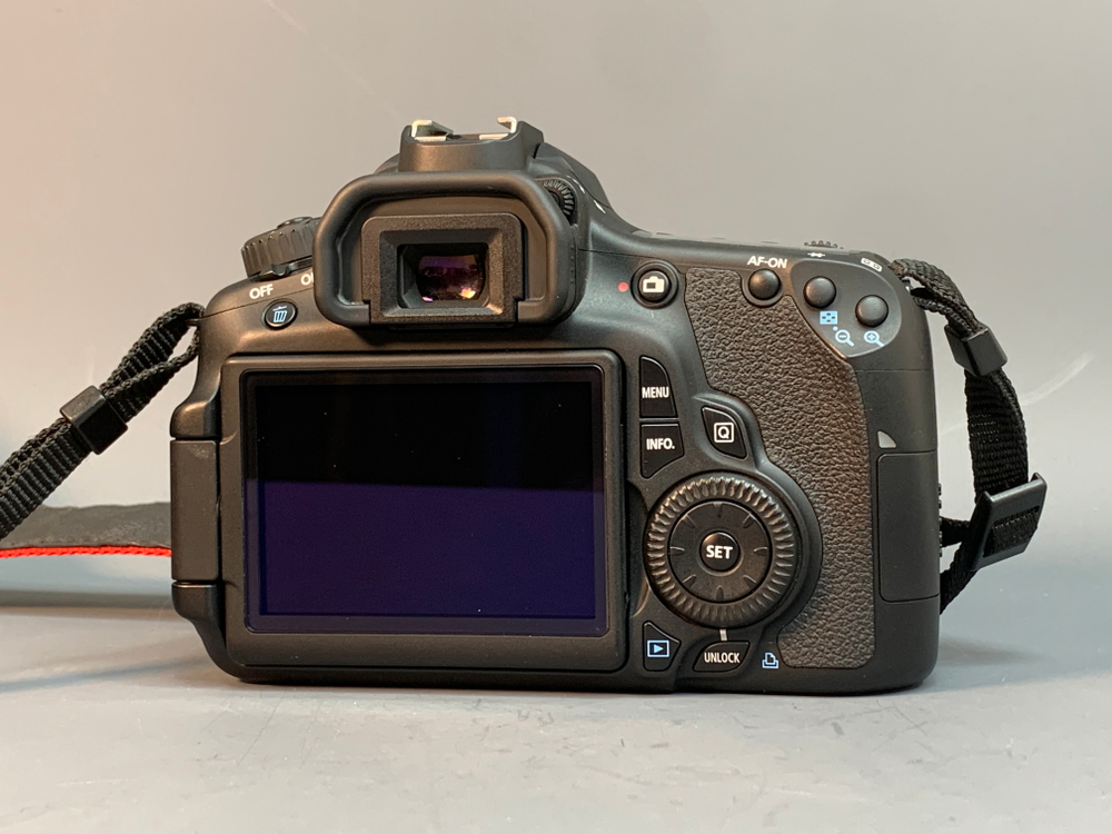 Canon EOS 60D 6.000 кадров