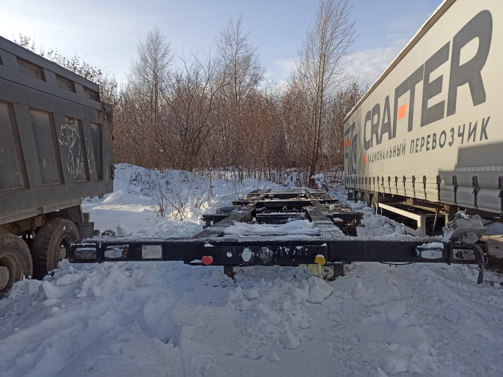 ПК ИНТЕРПРИЦЕП 8533* Полуприцеп контейнеровоз 4 оси 853385