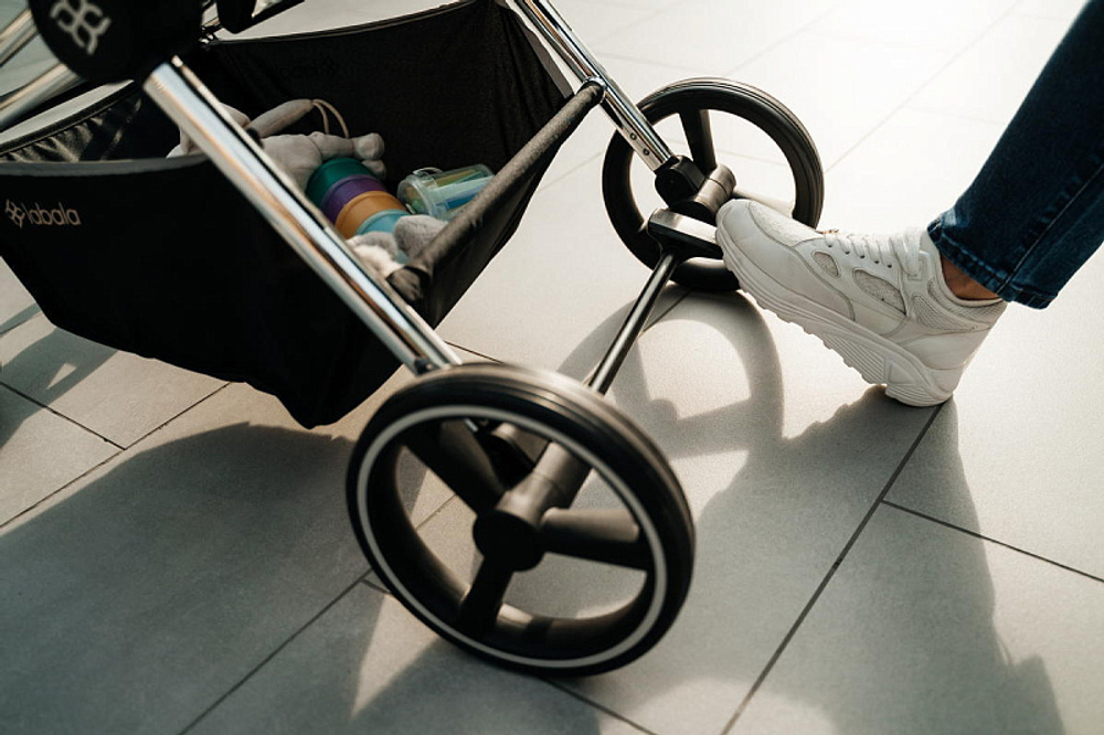 Прогулочная коляска Labala Raiz Lite Black