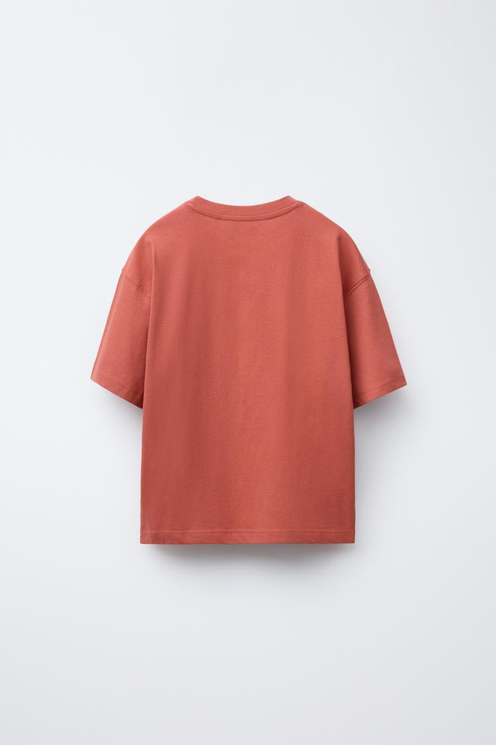 ZARA НАБОР ИЗ ТРЕХ ОДНОТОННЫХ ФУТБОЛОК И ФУТБОЛОК В ПОЛОСКУ, КРАСНЫЙ