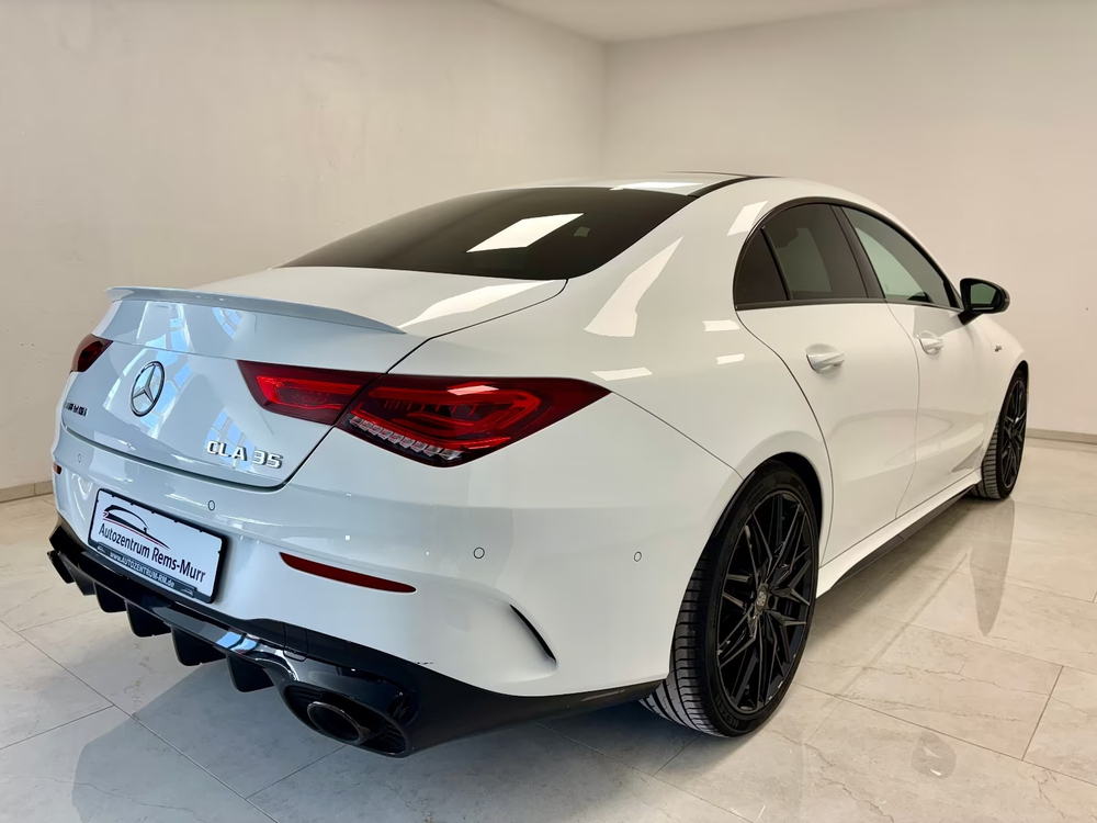 Mercedes-Benz CLA 35 AMG